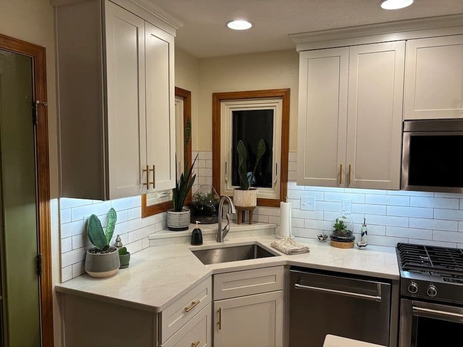 imgi_38_kitchen-cabinet-remodeling-in-willard-3.jpg